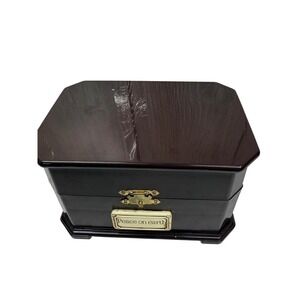 Peace on Earth Musical Keepsake Box Mahogany Gloss Finish Gold Tone Latch 7in